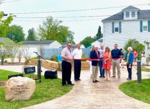 Batesville Memorial Public Library Reading Garden ribbon cutting photo