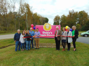 Daisy’s Doggie Daycare ribbon cutting photo