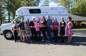 Sassy Pawz Mobile Pet Grooming ribbon cutting photo